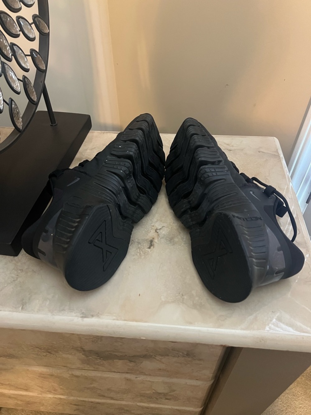 Nike Black Mesh Trainer Sneakers - Picture 2 of 5